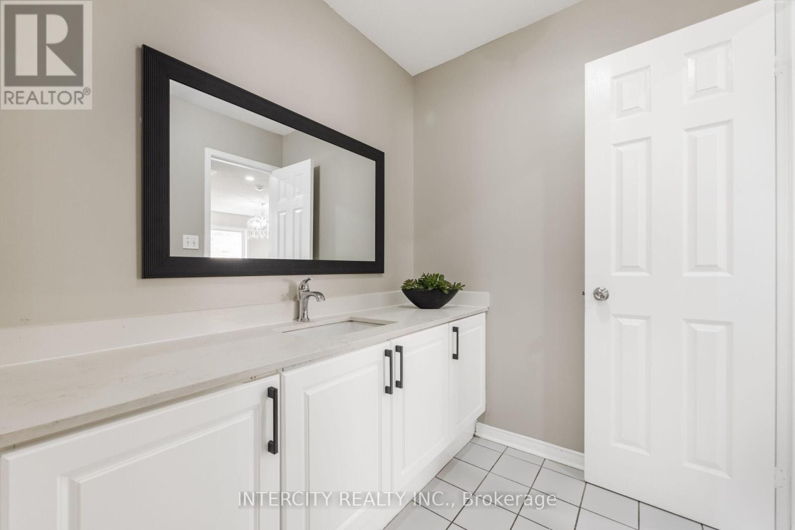 10 Capistro Street, Brampton, Ontario  L7A 3J3 - Photo 40 - W13032130