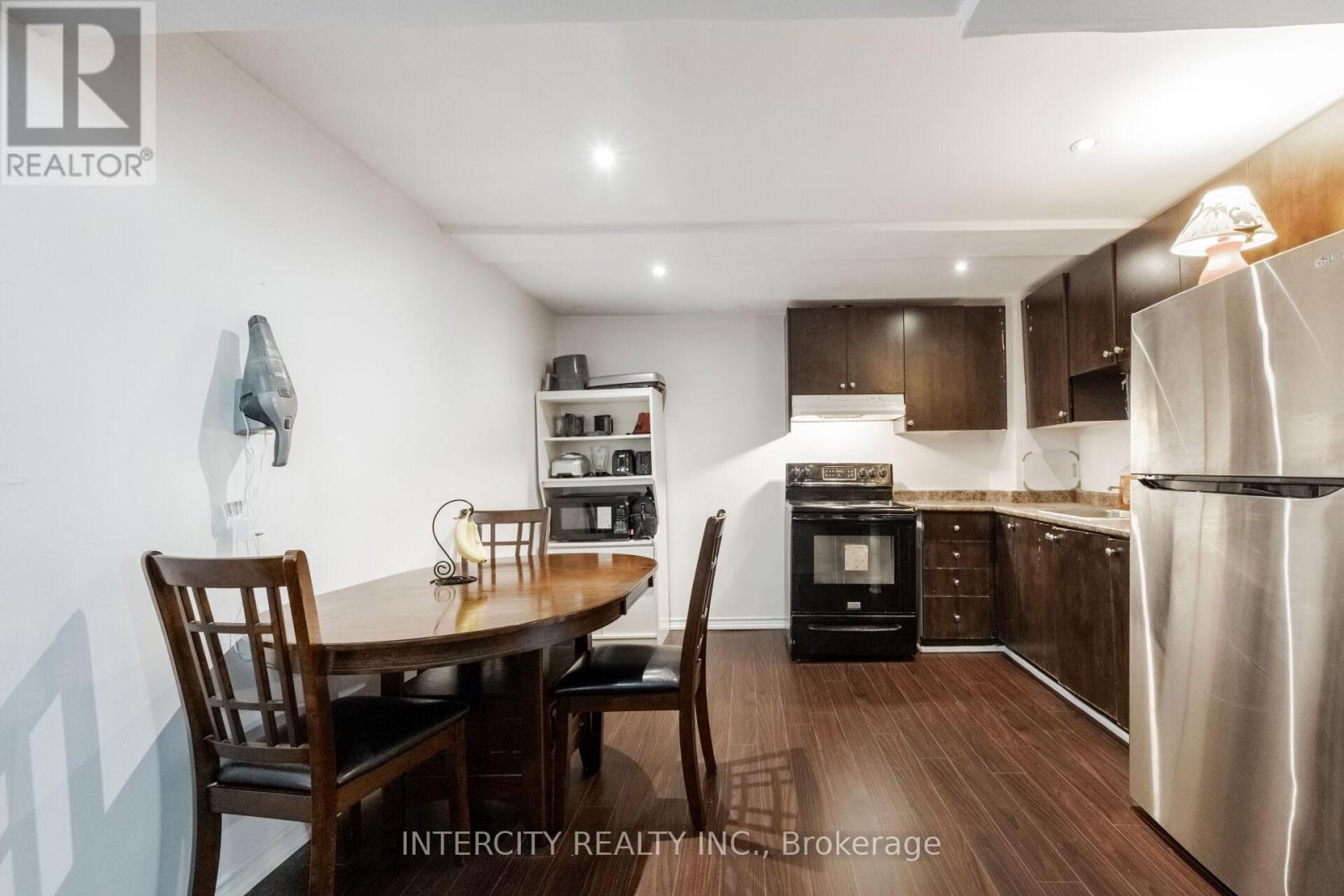 10 Capistro Street, Brampton, Ontario  L7A 3J3 - Photo 45 - W13032130