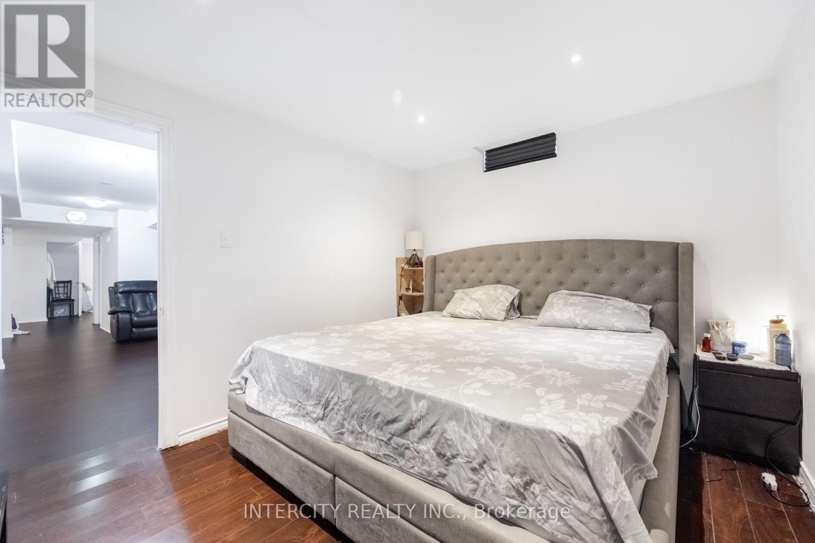 10 Capistro Street, Brampton, Ontario  L7A 3J3 - Photo 47 - W13032130