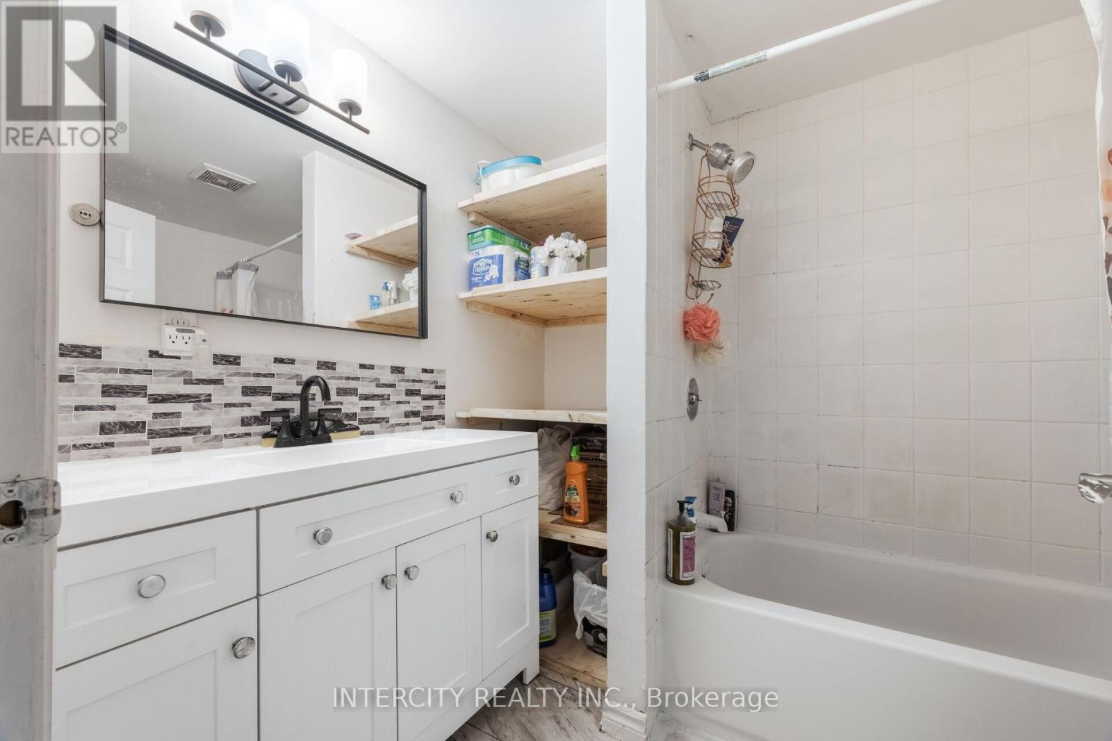 10 Capistro Street, Brampton, Ontario  L7A 3J3 - Photo 48 - W13032130