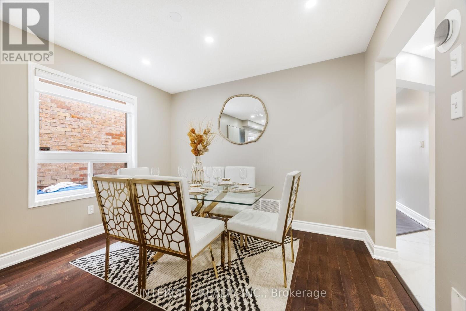 10 Capistro Street, Brampton, Ontario  L7A 3J3 - Photo 9 - W13032130