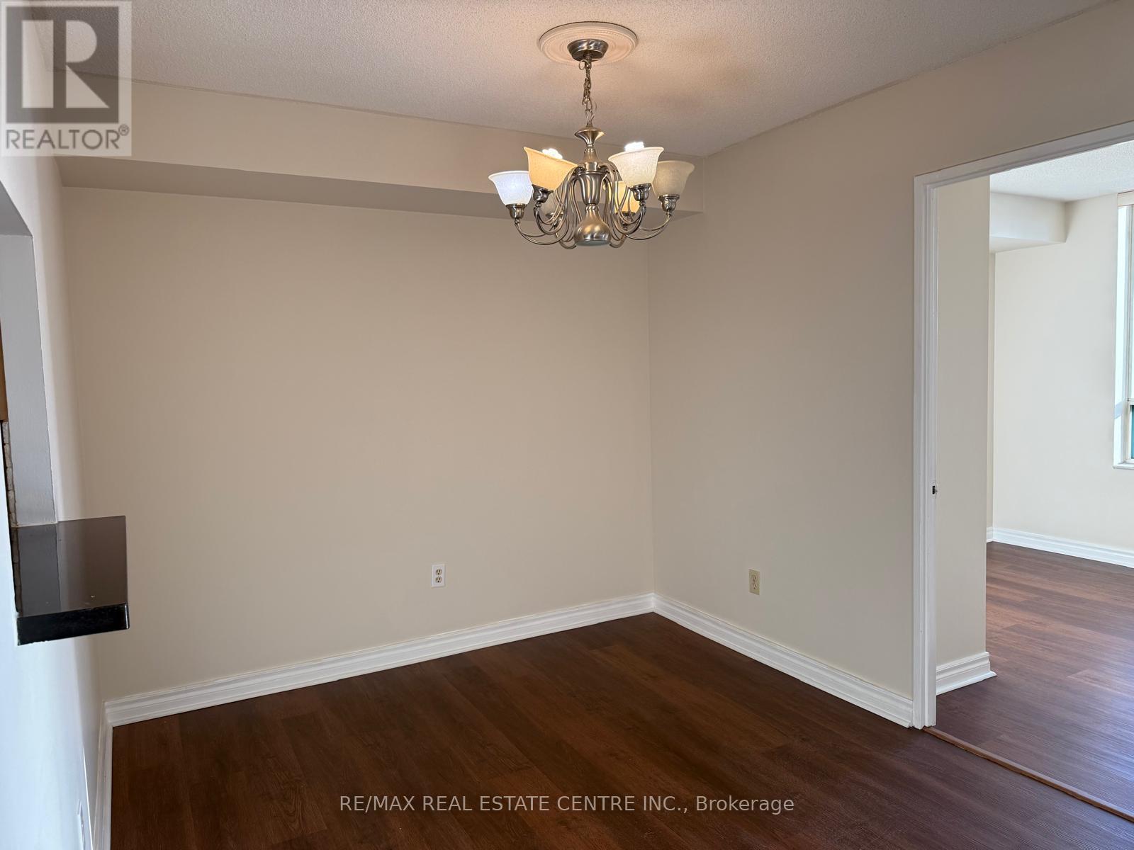 1508 - 285 Enfield Place, Mississauga, Ontario  L5B 3Y6 - Photo 6 - W13032138