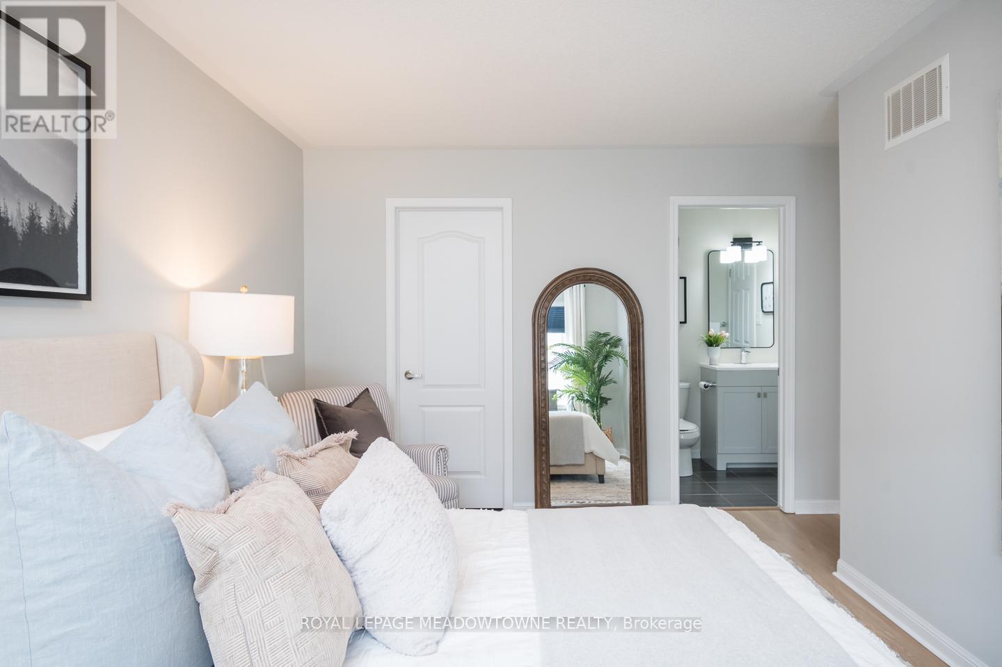 12 - 1025 Nadalin Heights, Milton, Ontario  L9T 8R3 - Photo 22 - W13032154