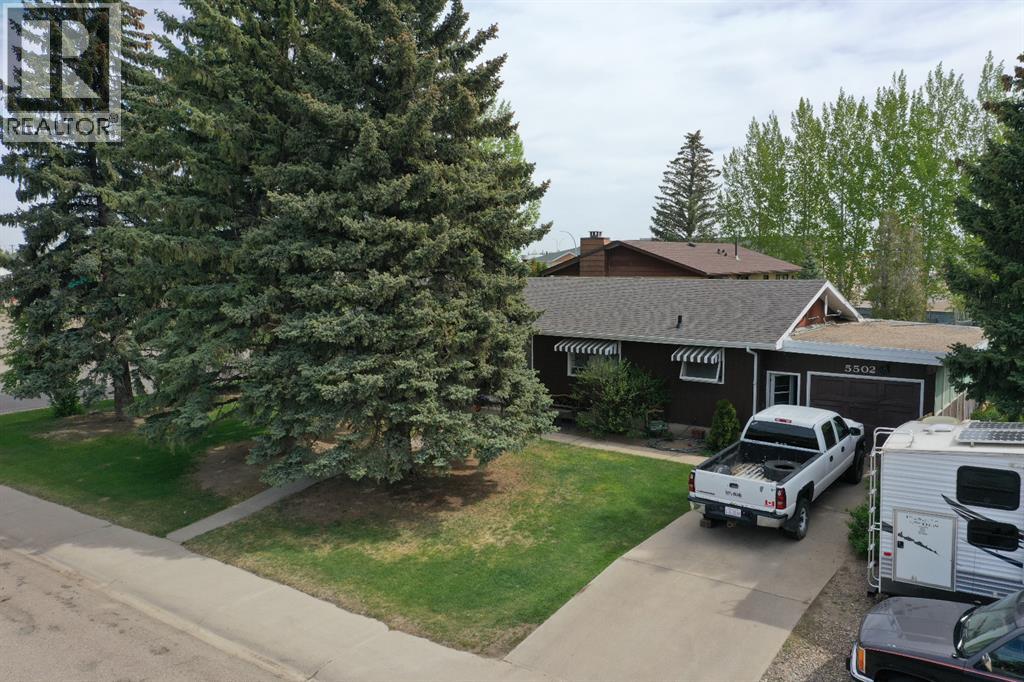 5502 45 Avenue, Taber, Alberta  T1G 1C4 - Photo 2 - A2303973