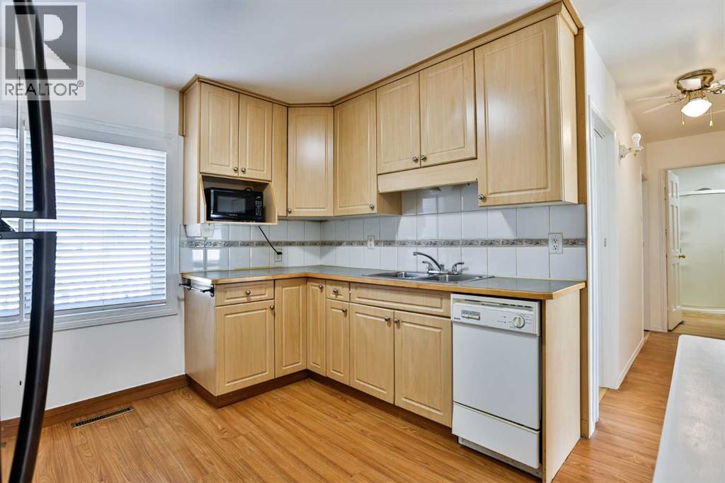 1210 19b Avenue, Coaldale, Alberta  T1M 1A5 - Photo 4 - A2304136