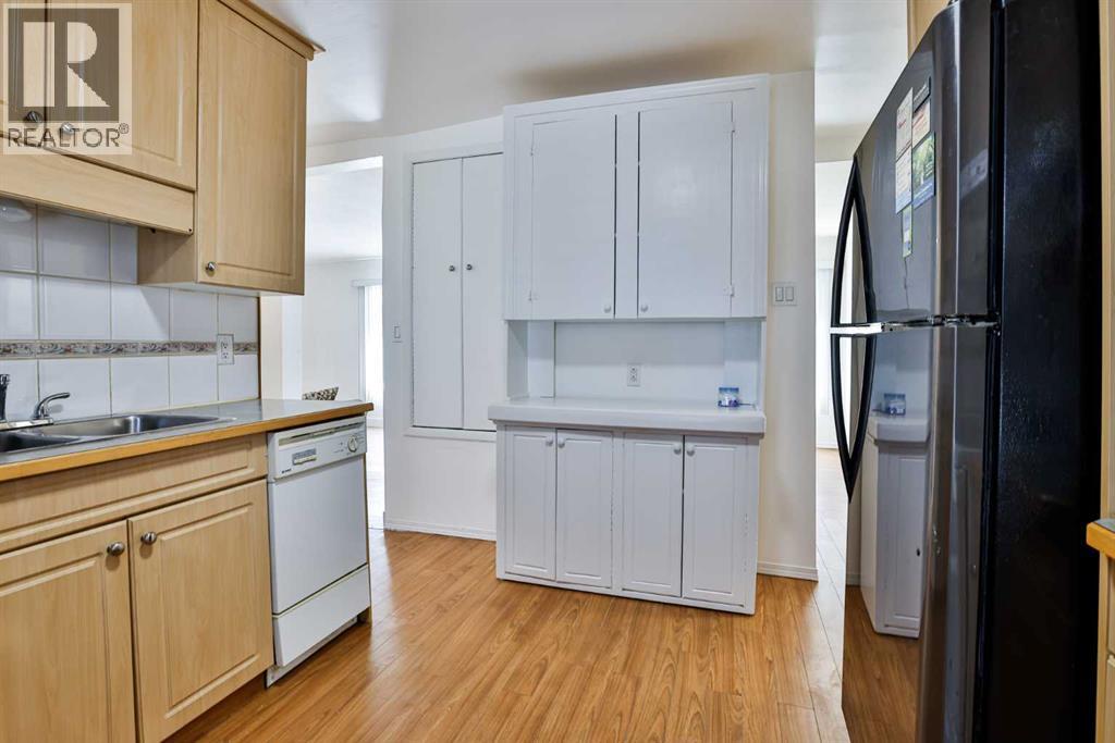 1210 19b Avenue, Coaldale, Alberta  T1M 1A5 - Photo 6 - A2304136