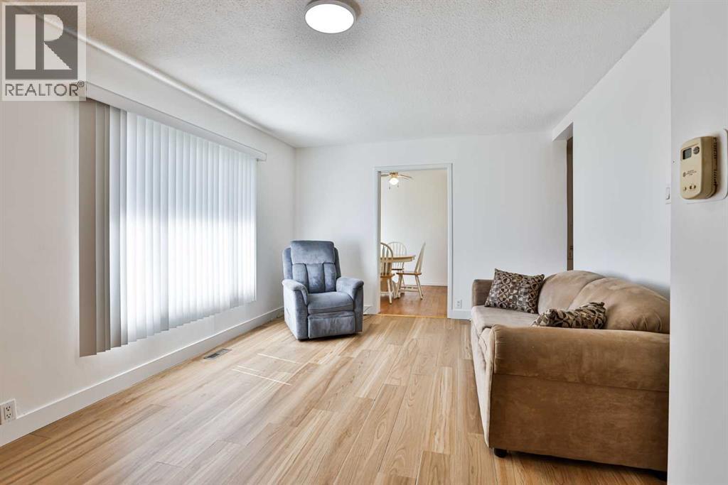 1210 19b Avenue, Coaldale, Alberta  T1M 1A5 - Photo 9 - A2304136