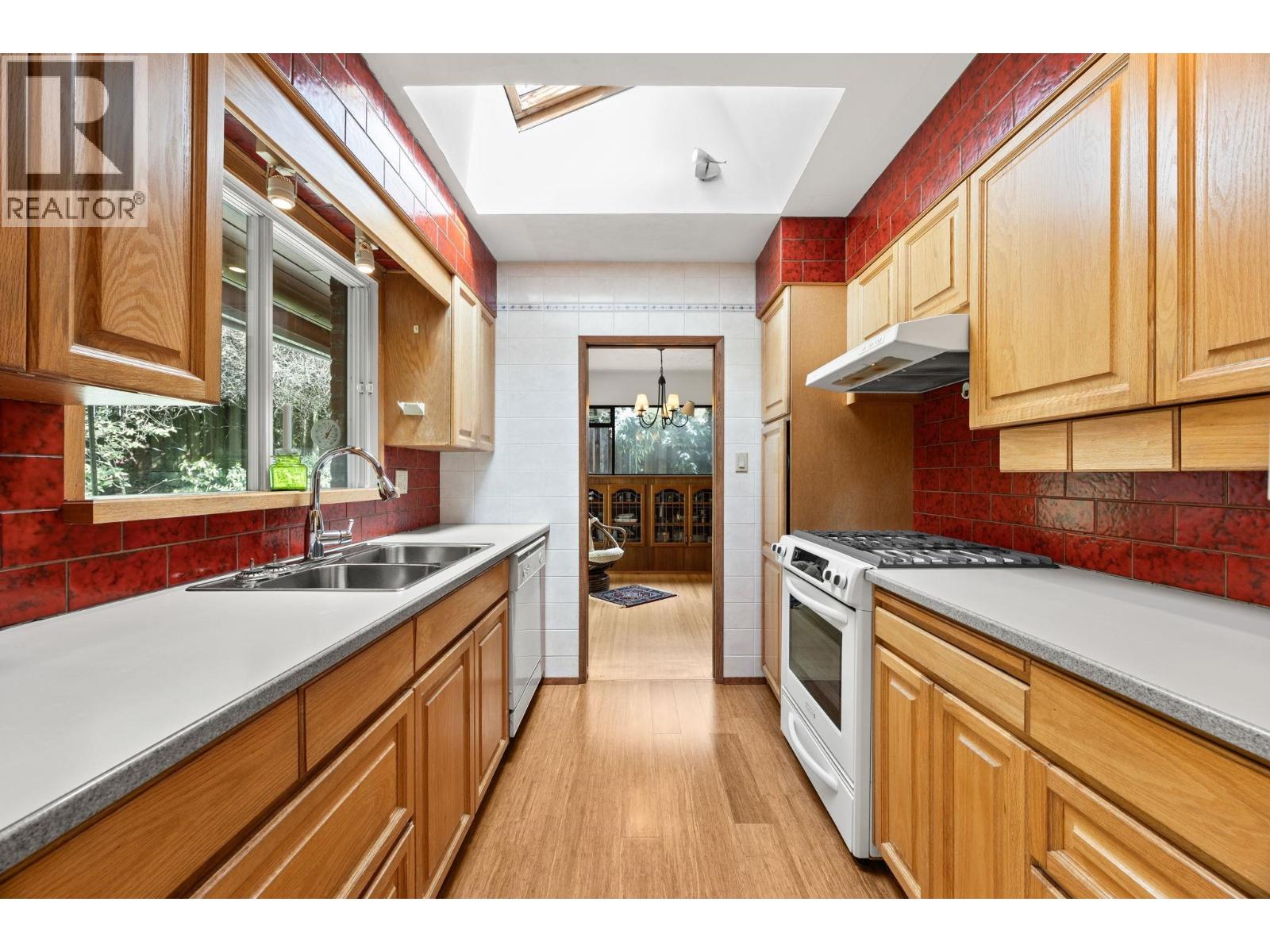 4589 Ramsay Road, North Vancouver, British Columbia  V7K 2N6 - Photo 11 - R3113695