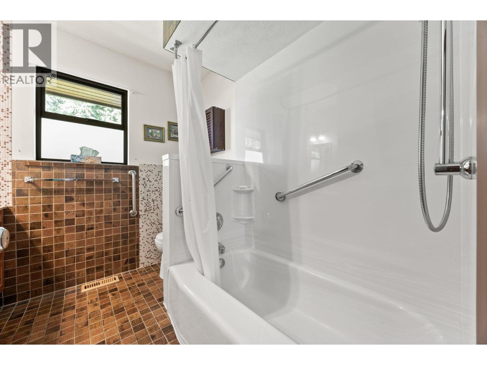 4589 Ramsay Road, North Vancouver, British Columbia  V7K 2N6 - Photo 30 - R3113695