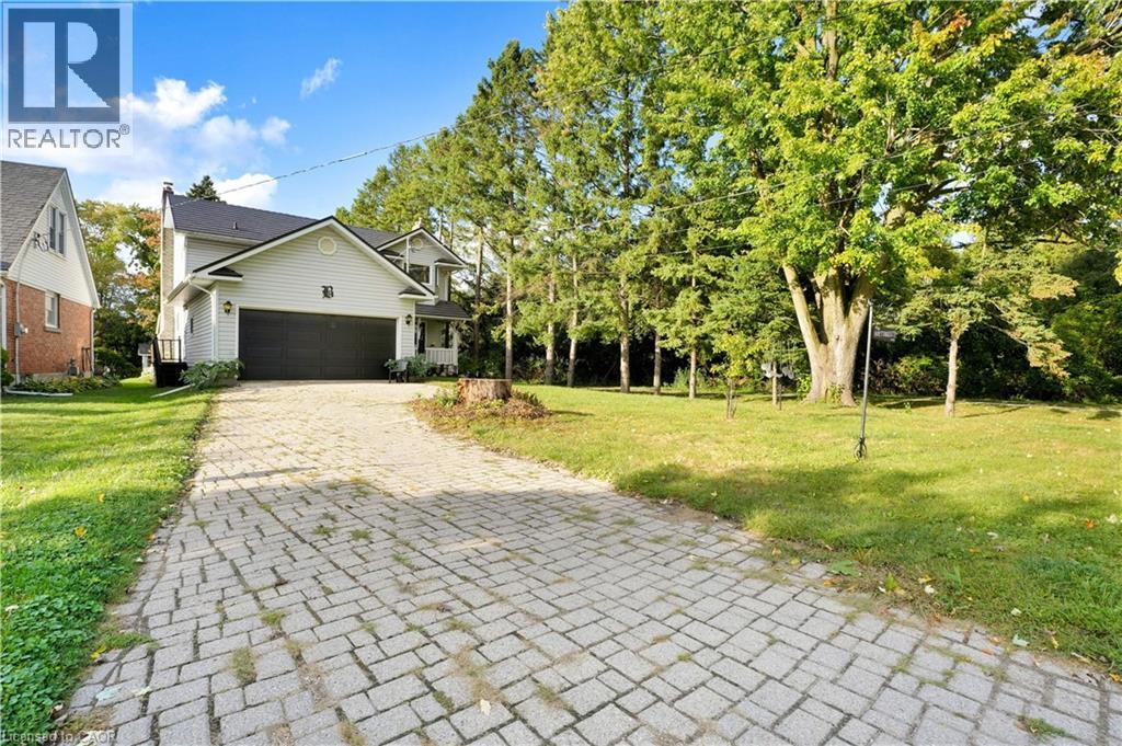 26 Graber Place, Kitchener, Ontario  N2A 1G8 - Photo 2 - 40819649