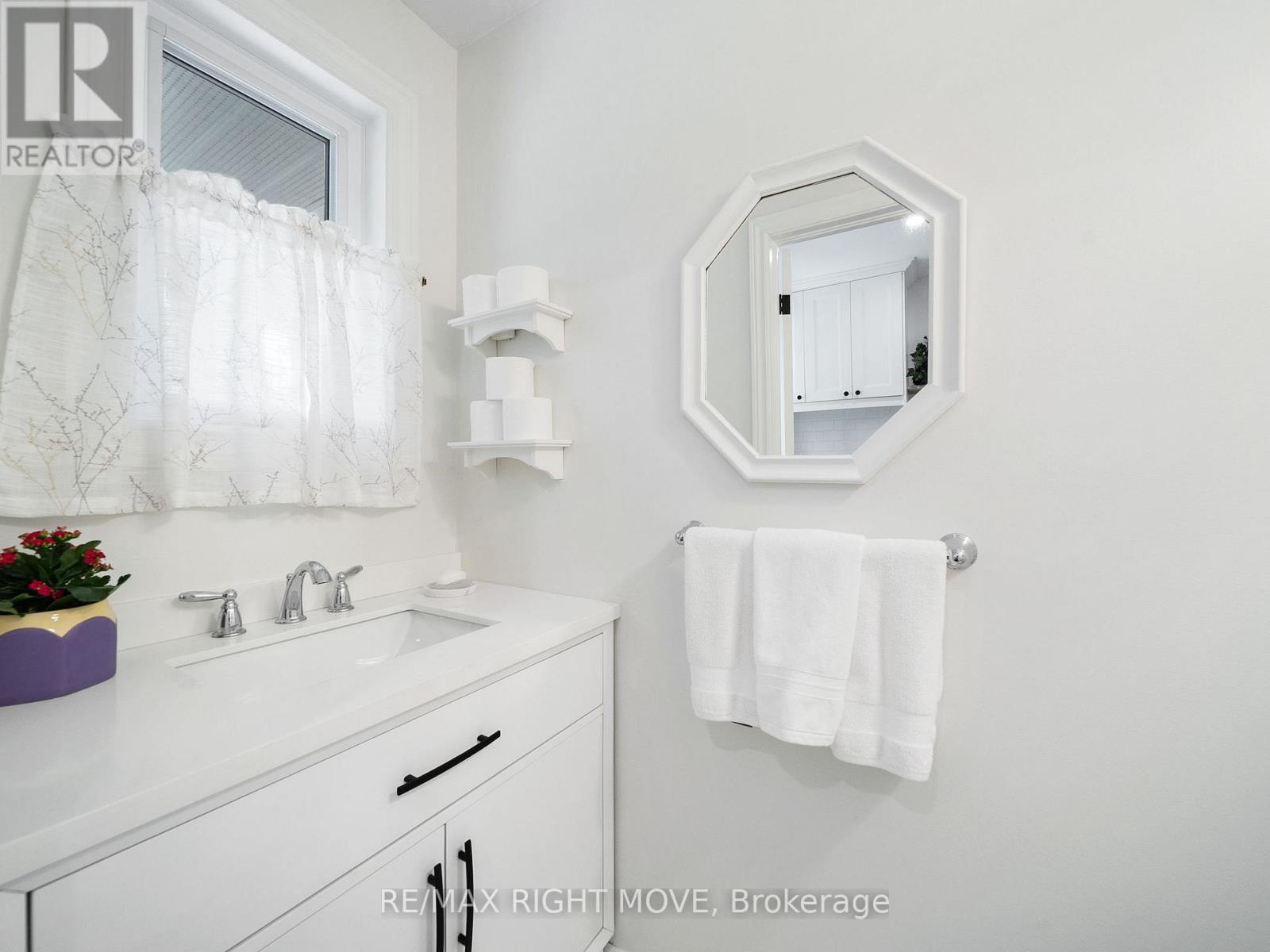 1998 Voyageur Circle, Severn, Ontario  L3V 7L3 - Photo 28 - S12962726