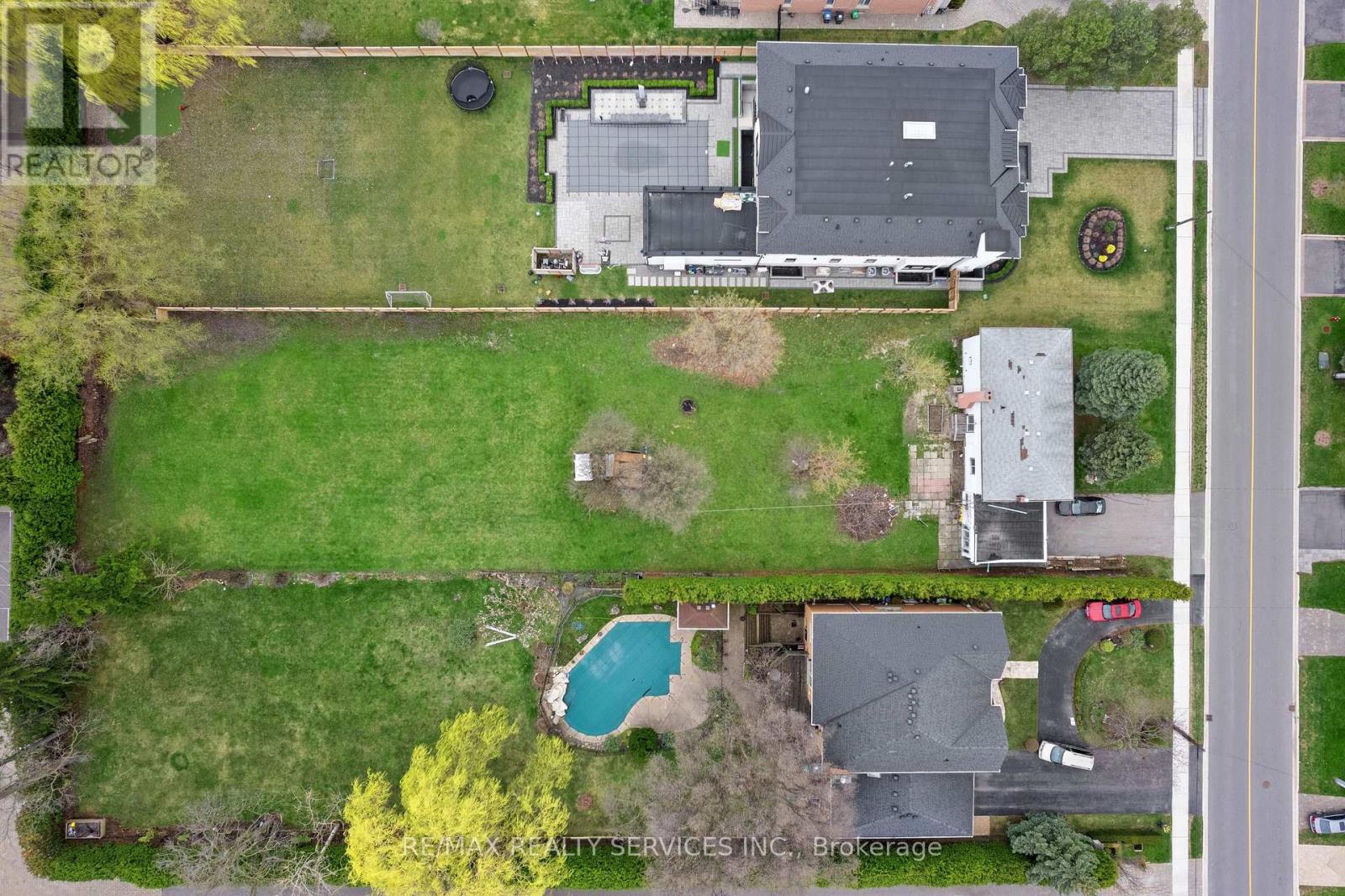 1524 Indian Grove, Mississauga, Ontario  L5H 2S6 - Photo 7 - W13017532