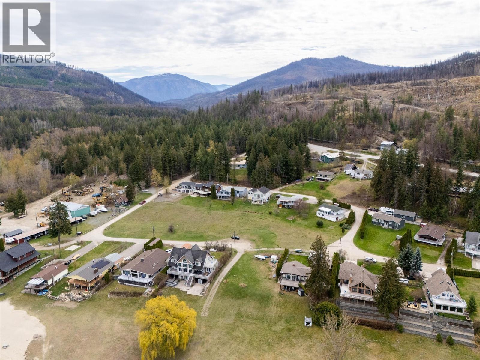 8758 Holding Road Unit# 7, Adams Lake, British Columbia  V0E 1M2 - Photo 17 - 10374095