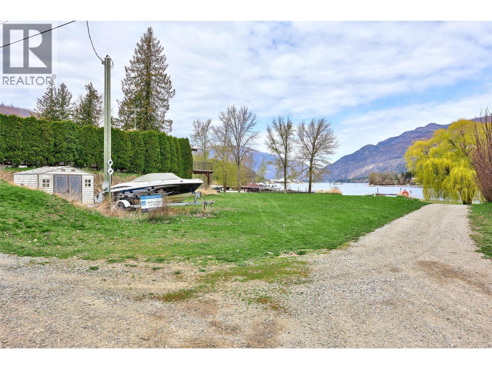 8758 Holding Road Unit# 7, Adams Lake, British Columbia  V0E 1M2 - Photo 9 - 10374095