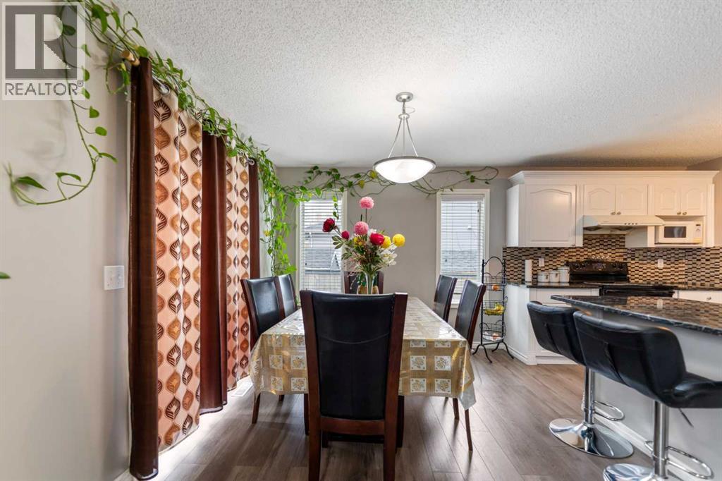 130 Invermere Drive, Chestermere, Alberta  T1X 1L1 - Photo 11 - A2303301