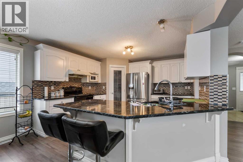 130 Invermere Drive, Chestermere, Alberta  T1X 1L1 - Photo 12 - A2303301