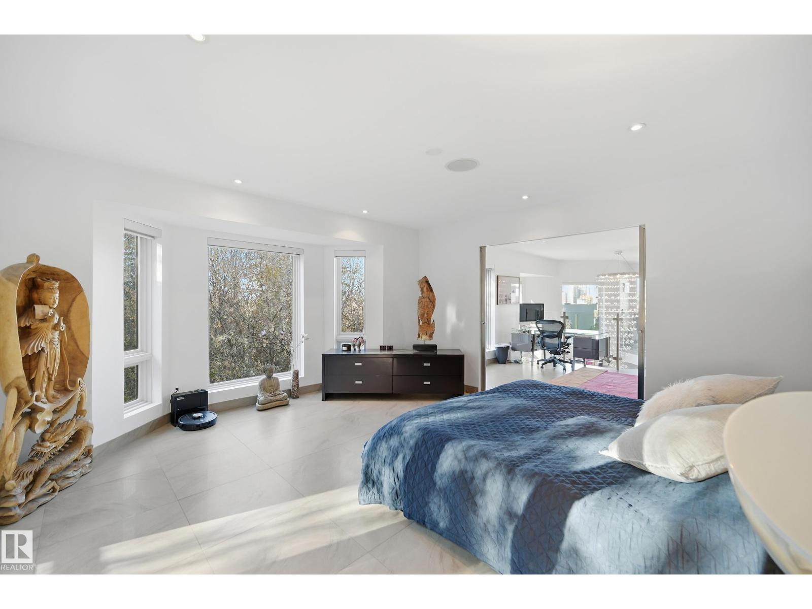 10065 90 Av Nw, Edmonton, Alberta  T6E 4X2 - Photo 29 - E4483561