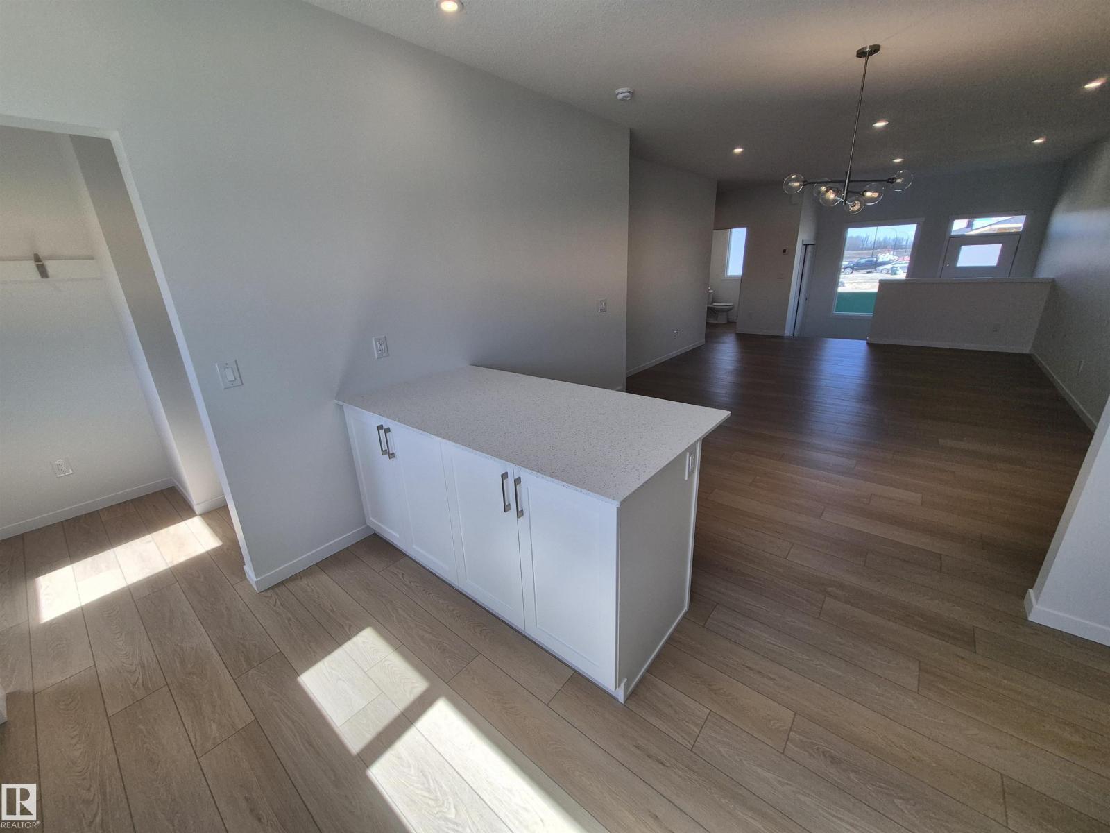 1086 Mcleod Av, Spruce Grove, Alberta  T7X 4G8 - Photo 10 - E4483565