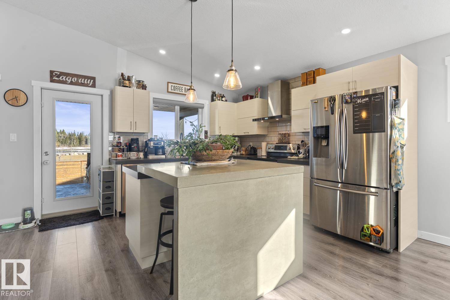 404 Lakewood Wy, Cold Lake, Alberta  T9M 0K7 - Photo 3 - E4483566