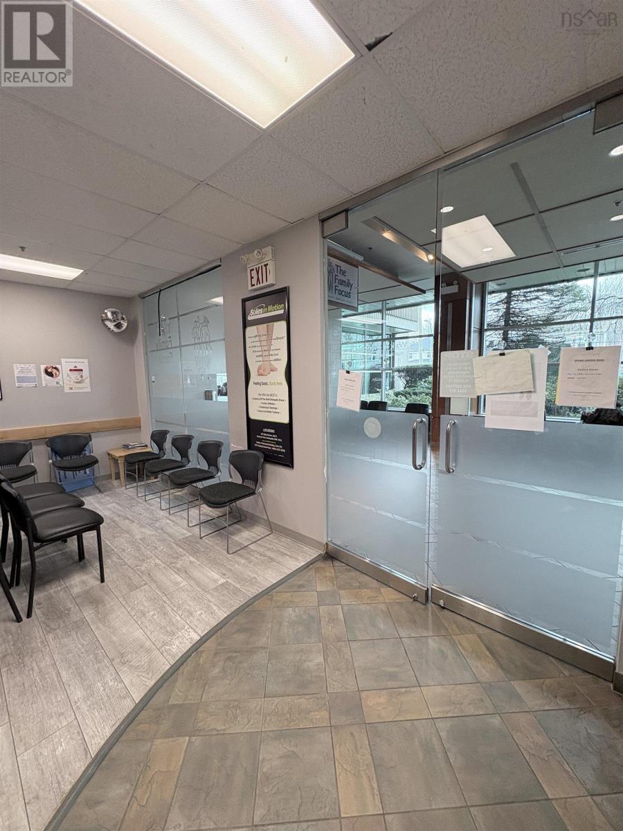 102 5991 Spring Garden Road, halifax, Nova Scotia