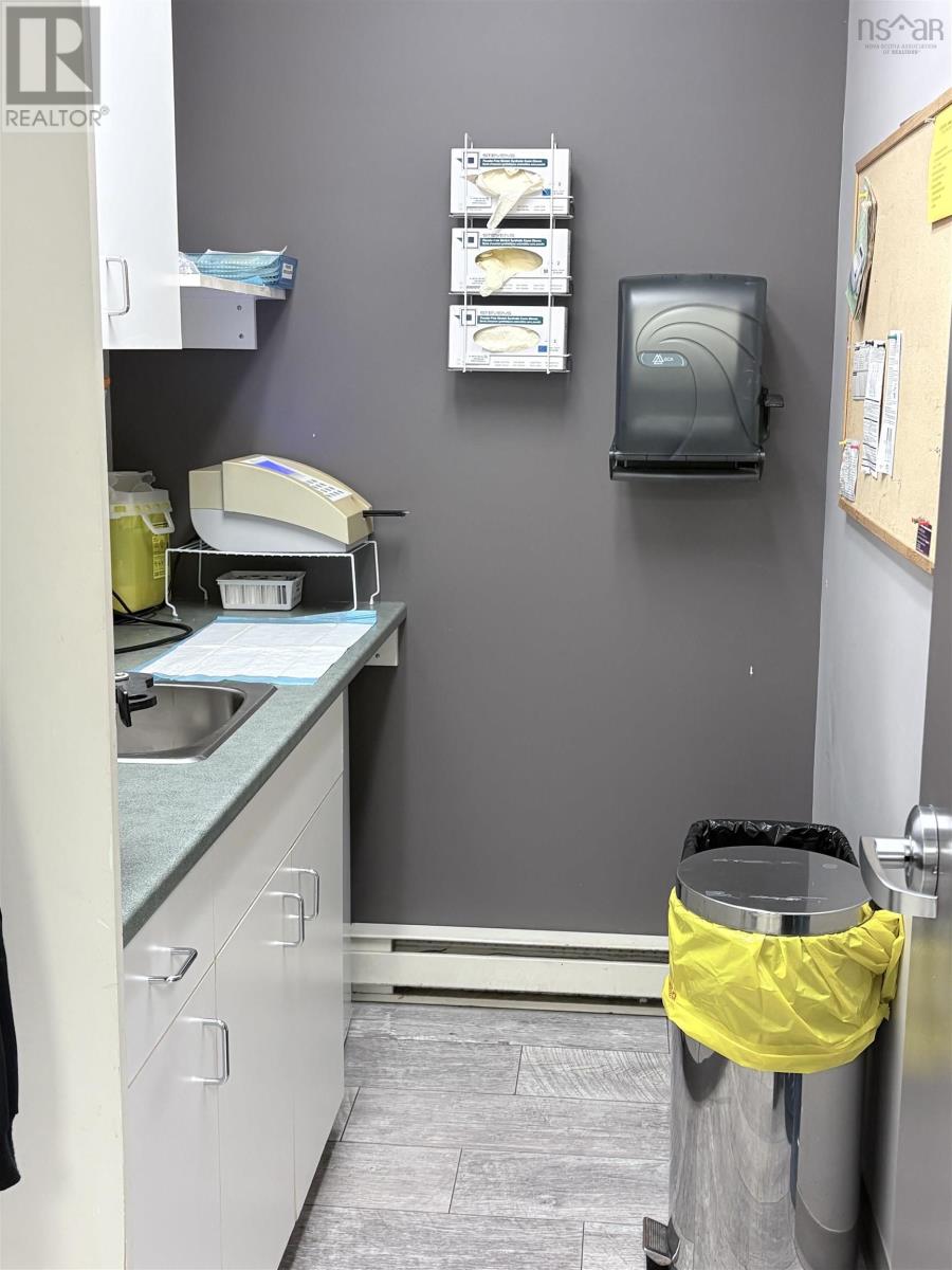 102 5991 Spring Garden Road, Halifax, Nova Scotia  B3H 1Y6 - Photo 7 - 202608275