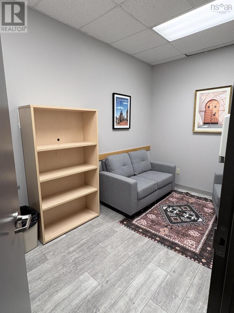 102 5991 Spring Garden Road, Halifax, Nova Scotia  B3H 1Y6 - Photo 5 - 202608275