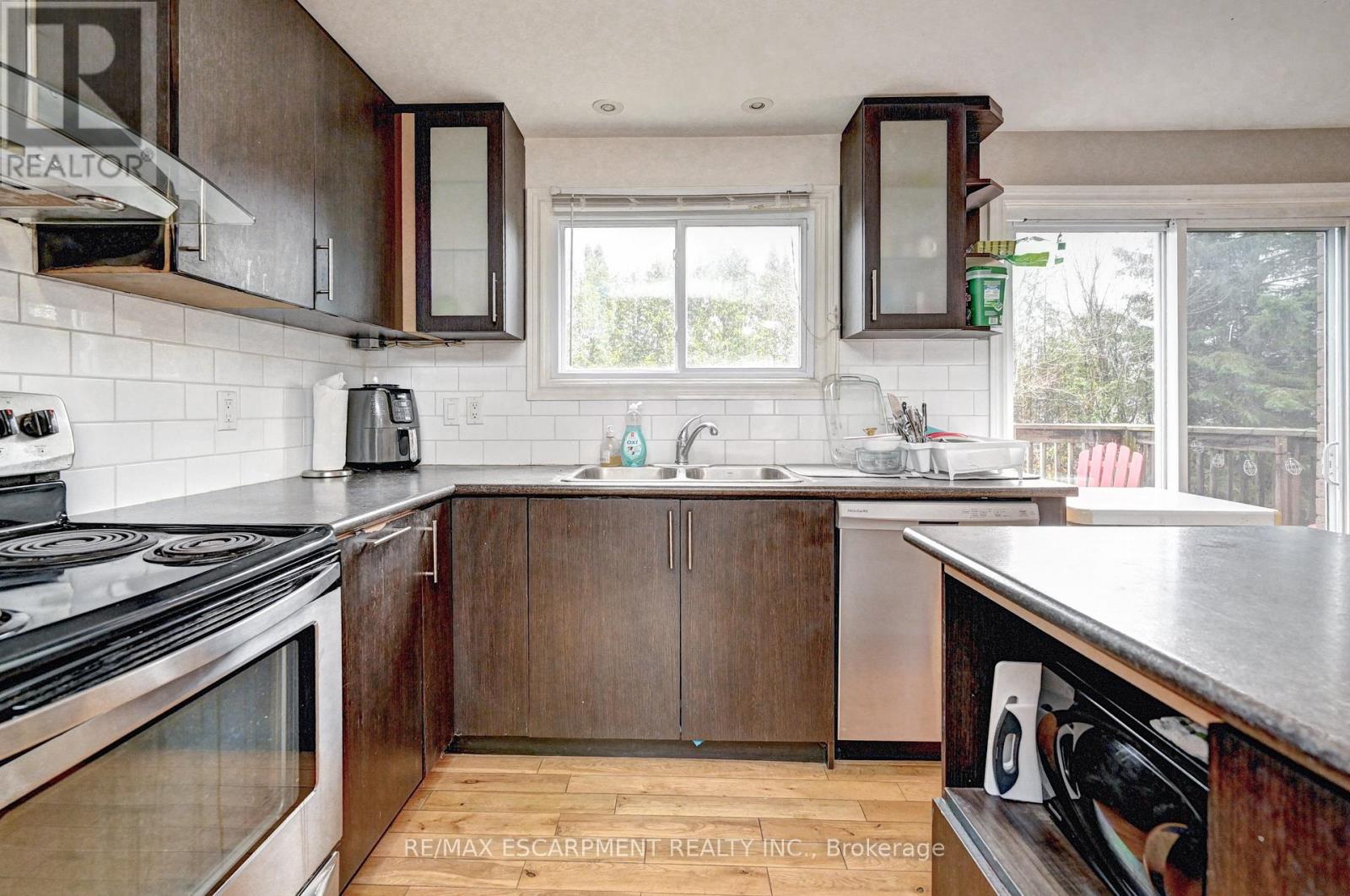 510 Kortright Road W, Guelph, Ontario  N1G 3Z1 - Photo 12 - X13032036