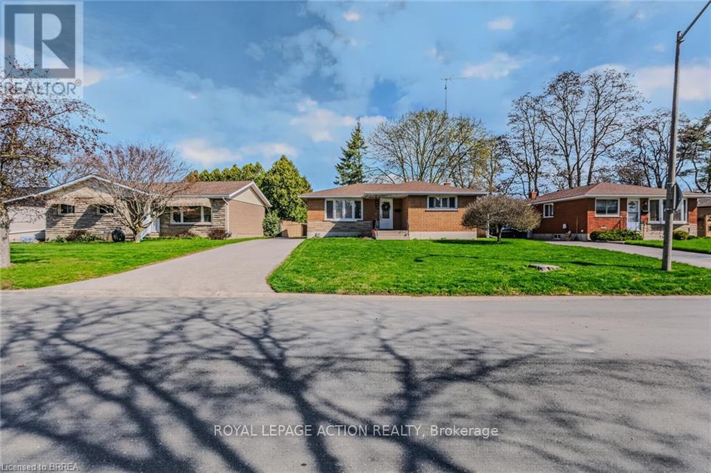 27 Allanton Boulevard, Brantford, Ontario  N3R 3B8 - Photo 3 - X13032056