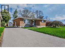 27 ALLANTON BOULEVARD, Brantford, Ontario