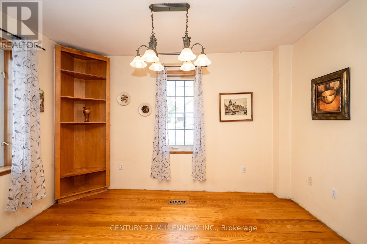 18 Crozier Street, East Luther Grand Valley, Ontario  L9W 5N6 - Photo 17 - X13032104