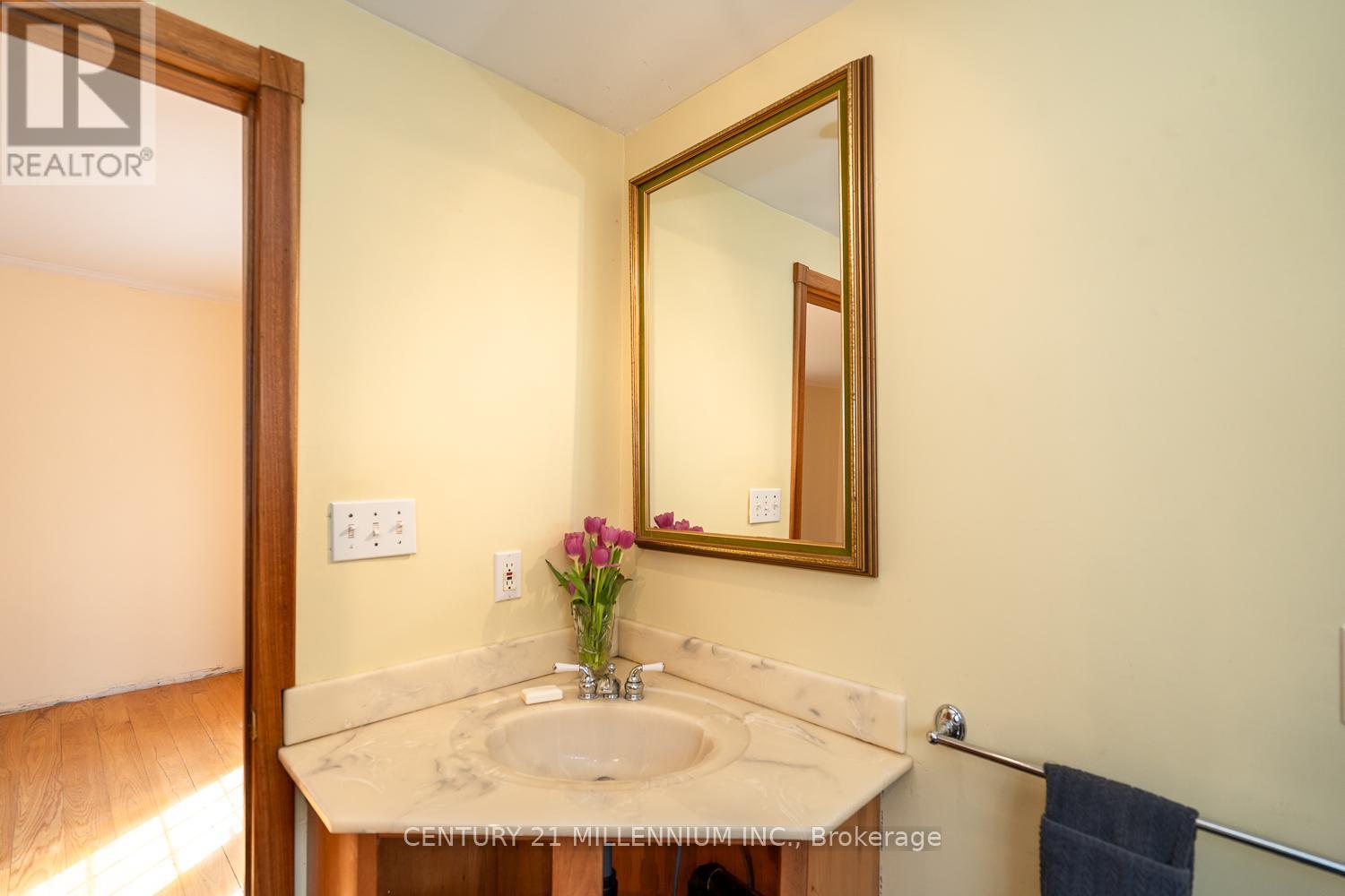 18 Crozier Street, East Luther Grand Valley, Ontario  L9W 5N6 - Photo 22 - X13032104