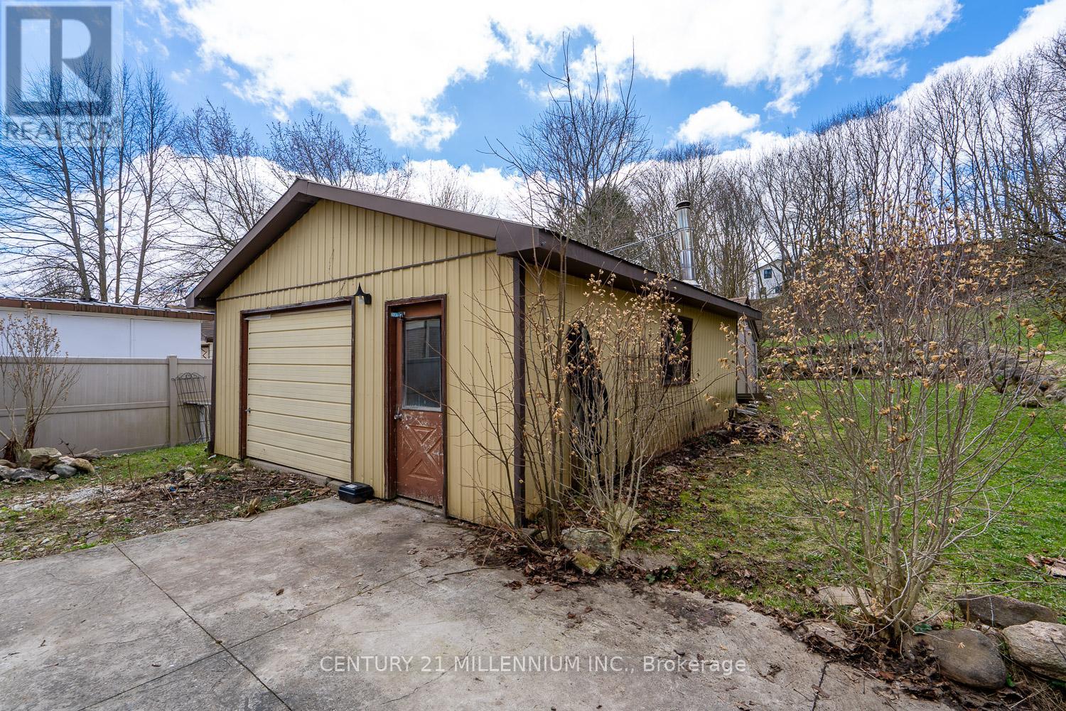 18 Crozier Street, East Luther Grand Valley, Ontario  L9W 5N6 - Photo 38 - X13032104