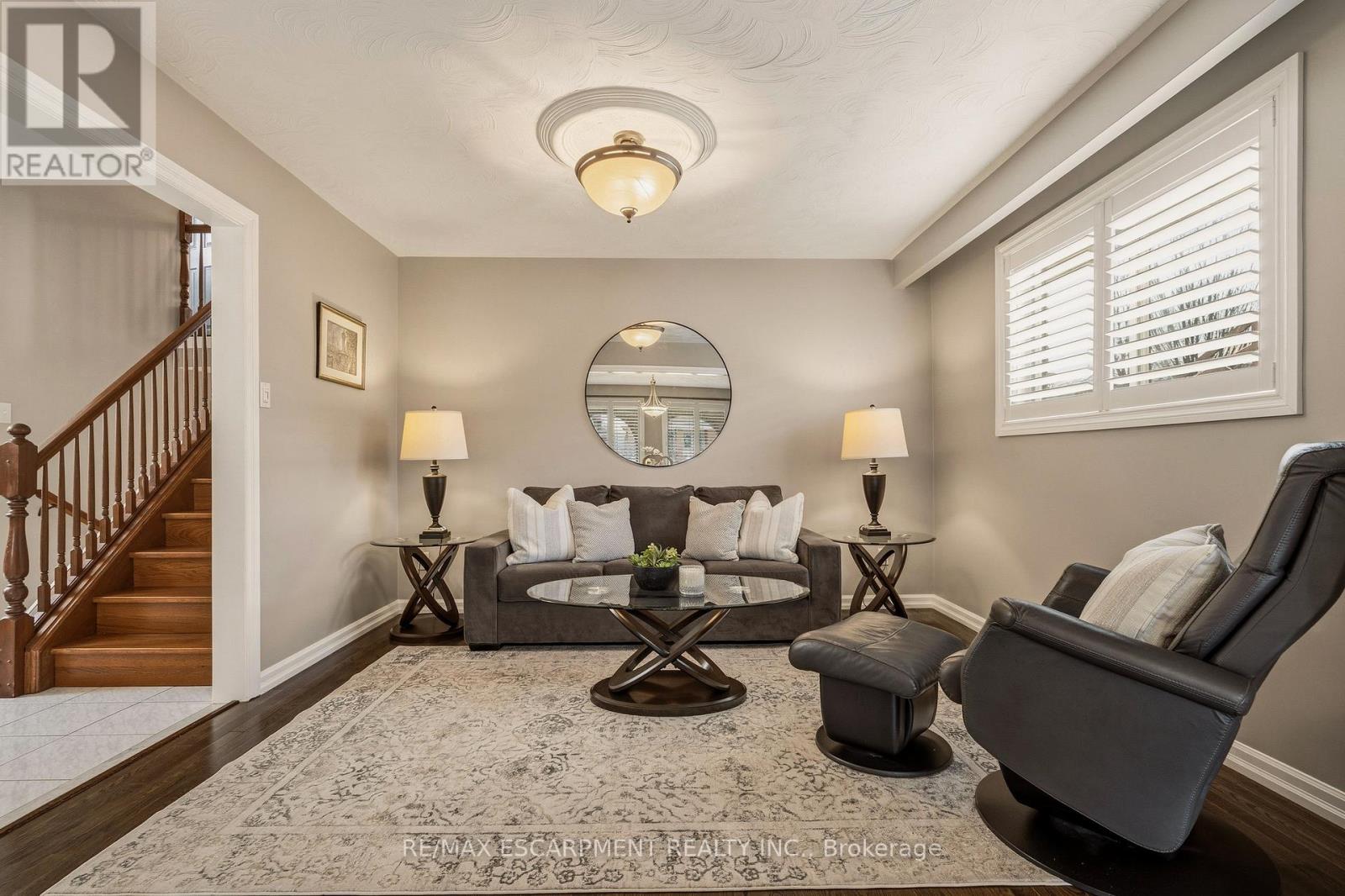 263 Guildwood Drive, Hamilton, Ontario  L9C 6W7 - Photo 8 - X13032158