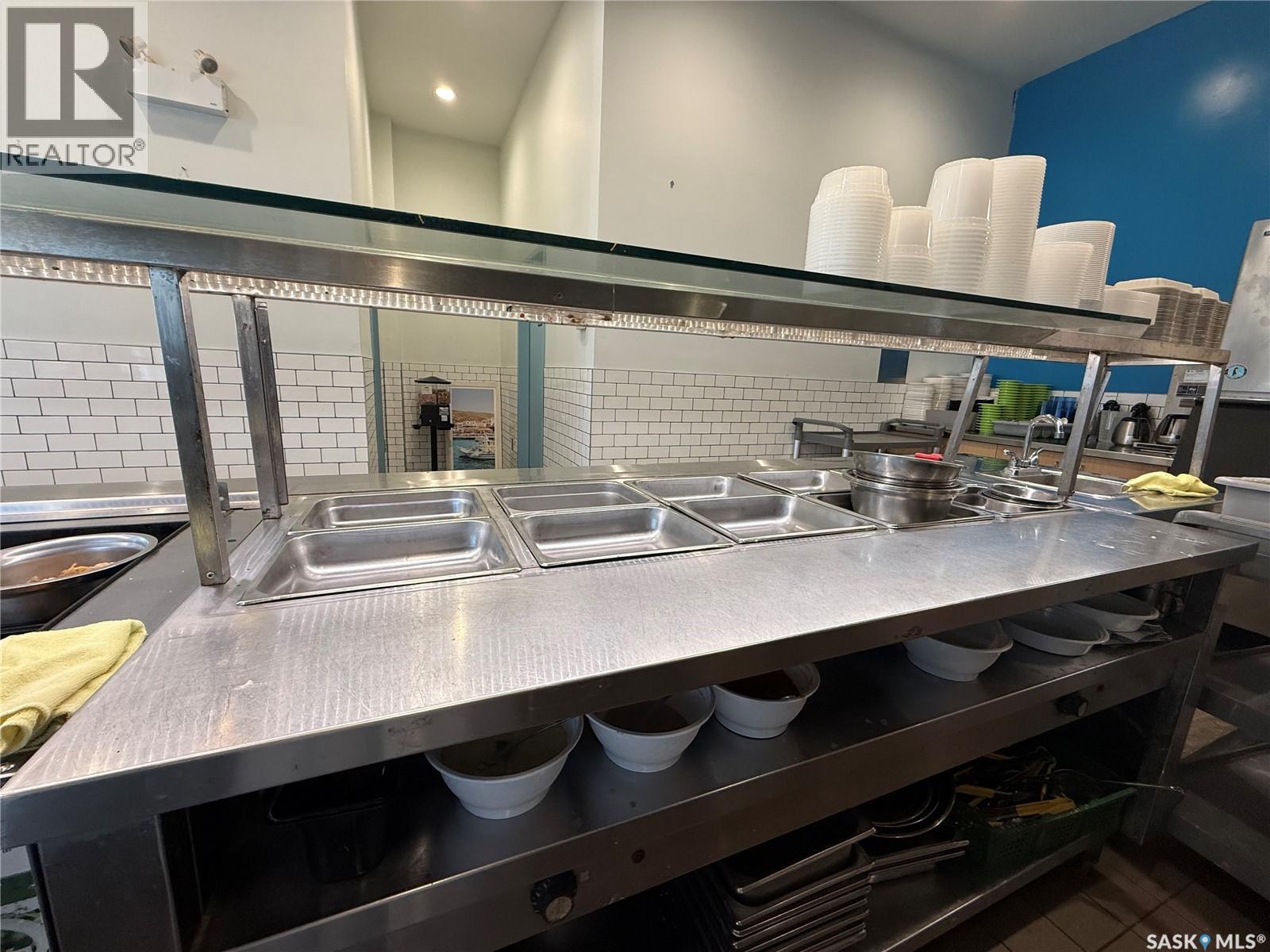 5885 Rochdale Boulevard, Regina, Saskatchewan  S4X 2P9 - Photo 11 - SK033675