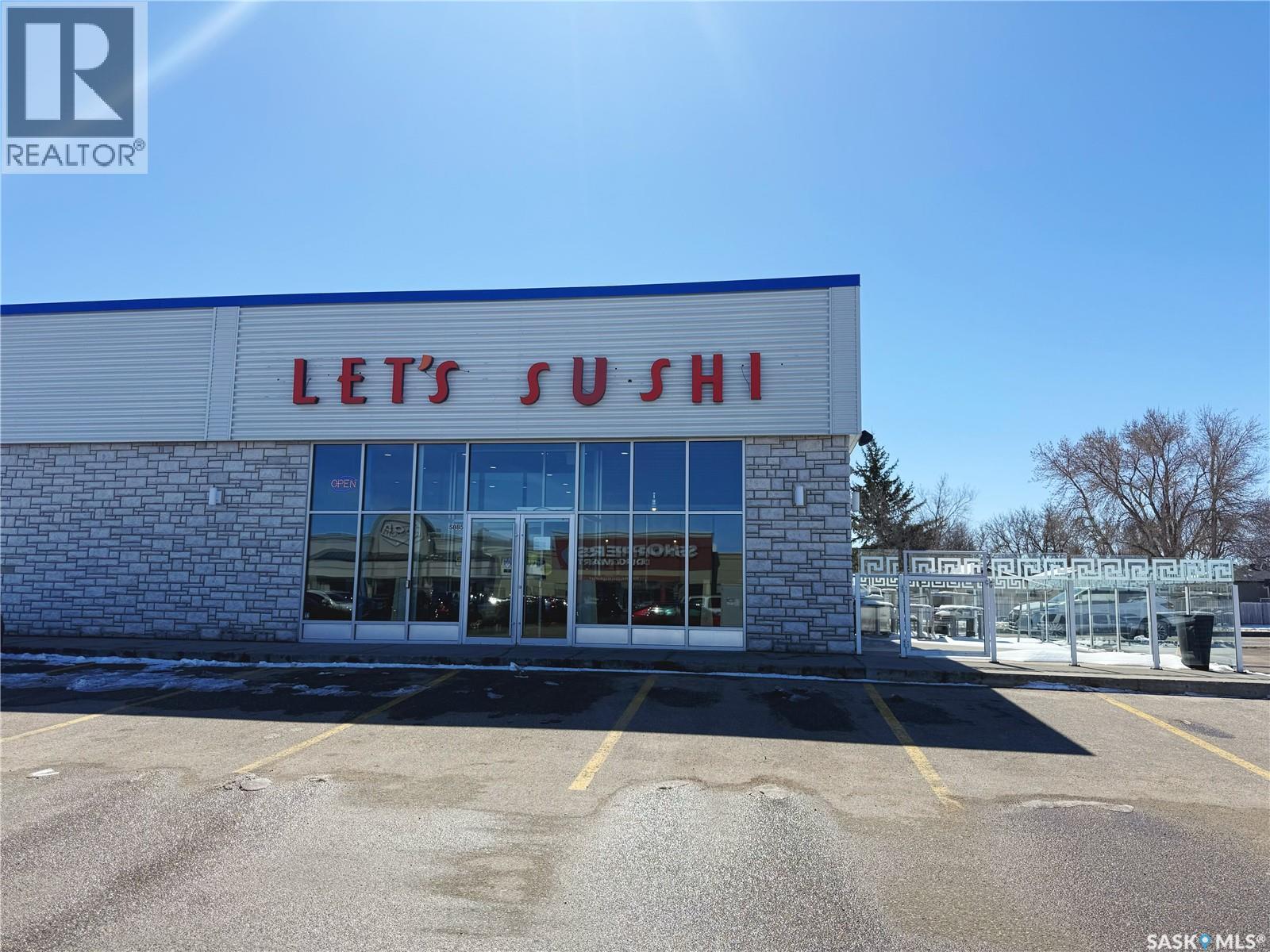 5885 Rochdale Boulevard, Regina, Saskatchewan  S4X 2P9 - Photo 2 - SK033675