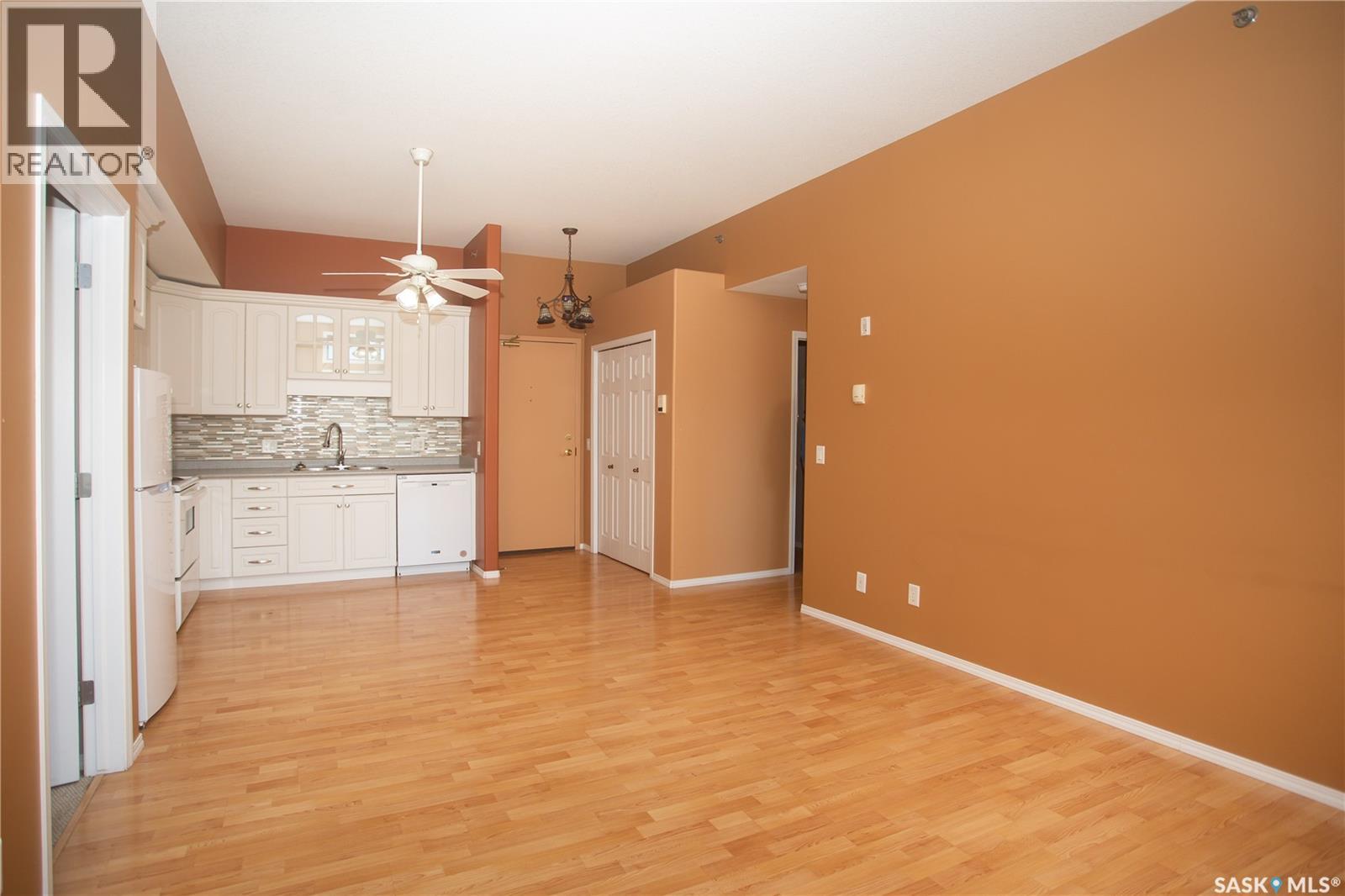 411 215 Lowe Road, Saskatoon, Saskatchewan  S7S 1N1 - Photo 9 - SK033608