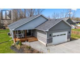 135 CONFEDERATION DRIVE, Chatsworth, Ontario