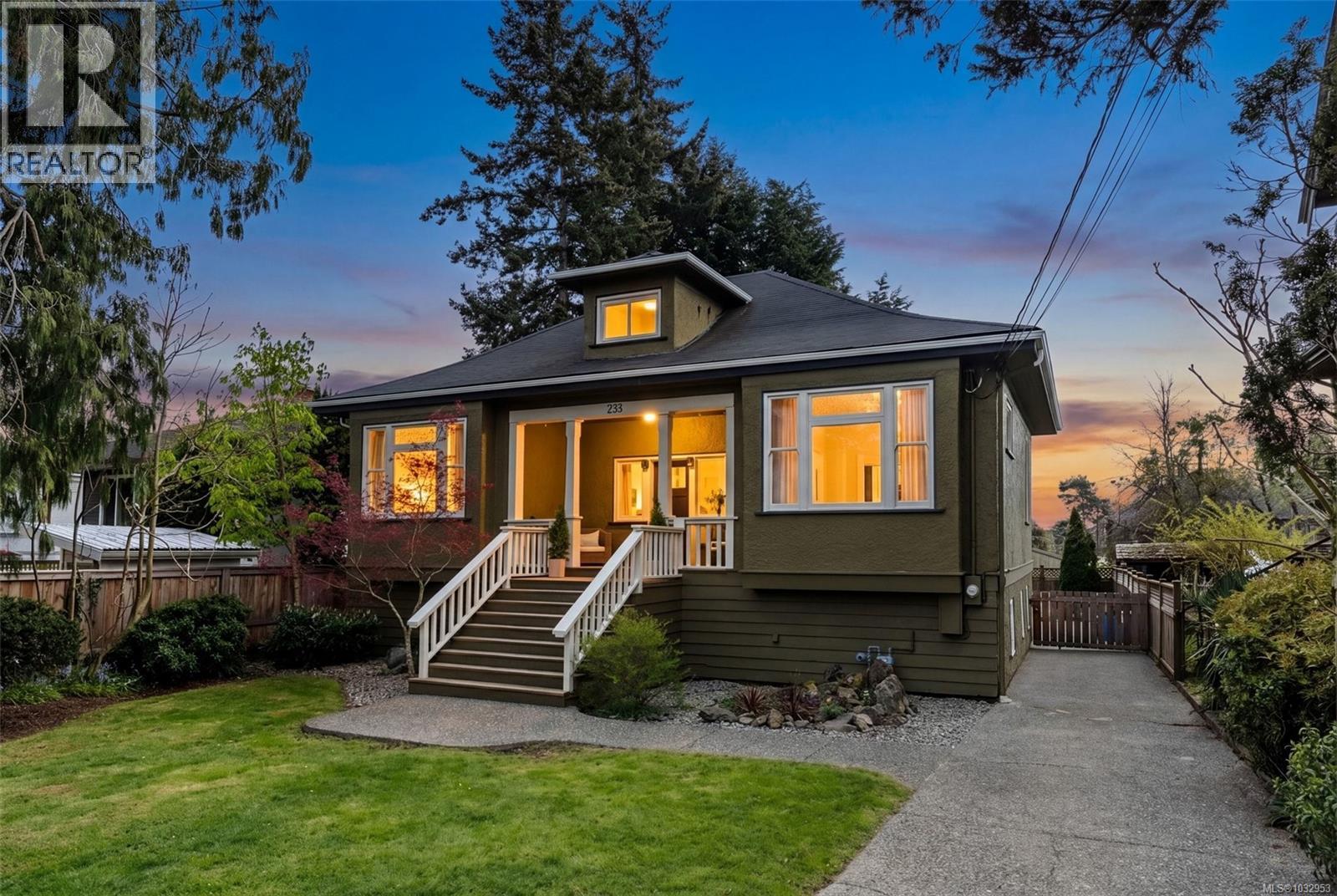 755 Wilson St, Victoria, British Columbia  V9A 3H4 - Photo 3 - 1032953