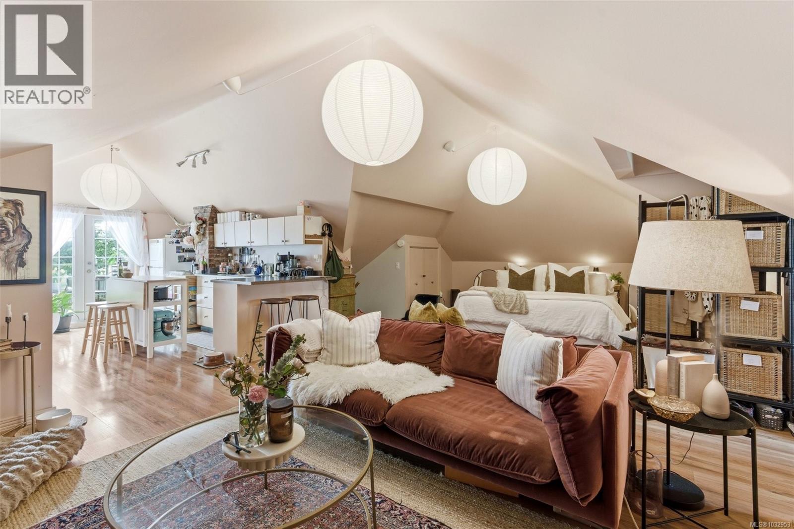 755 Wilson St, Victoria, British Columbia  V9A 3H4 - Photo 34 - 1032953