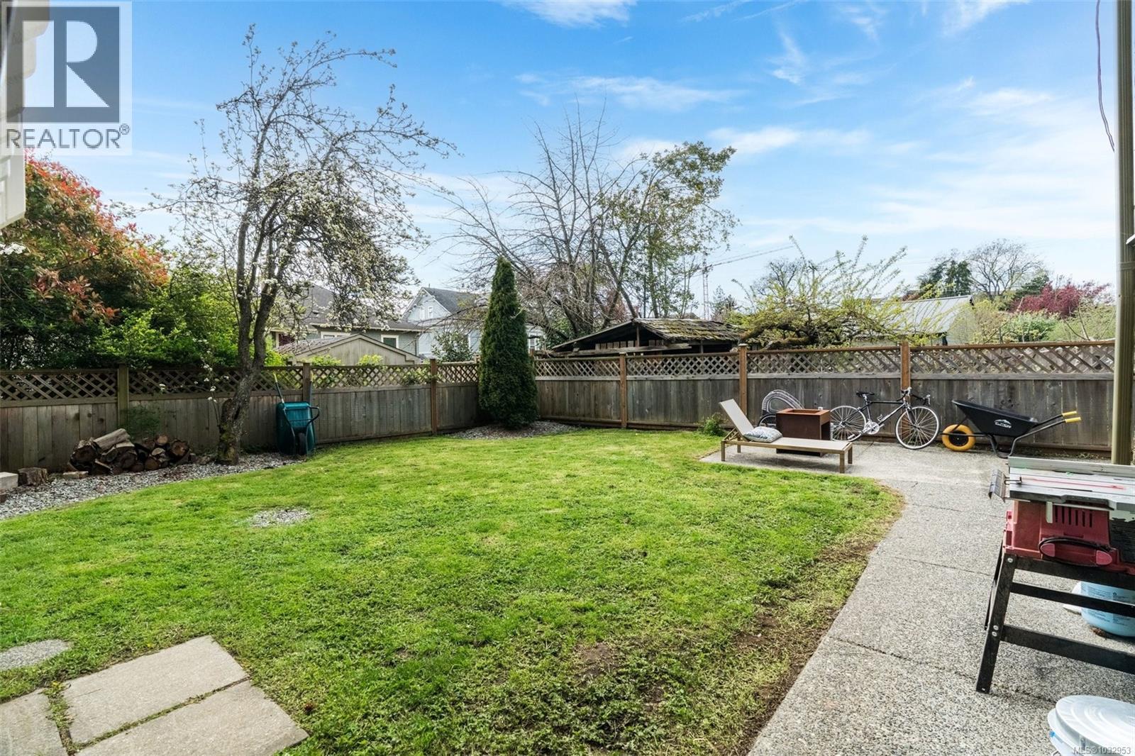 755 Wilson St, Victoria, British Columbia  V9A 3H4 - Photo 39 - 1032953