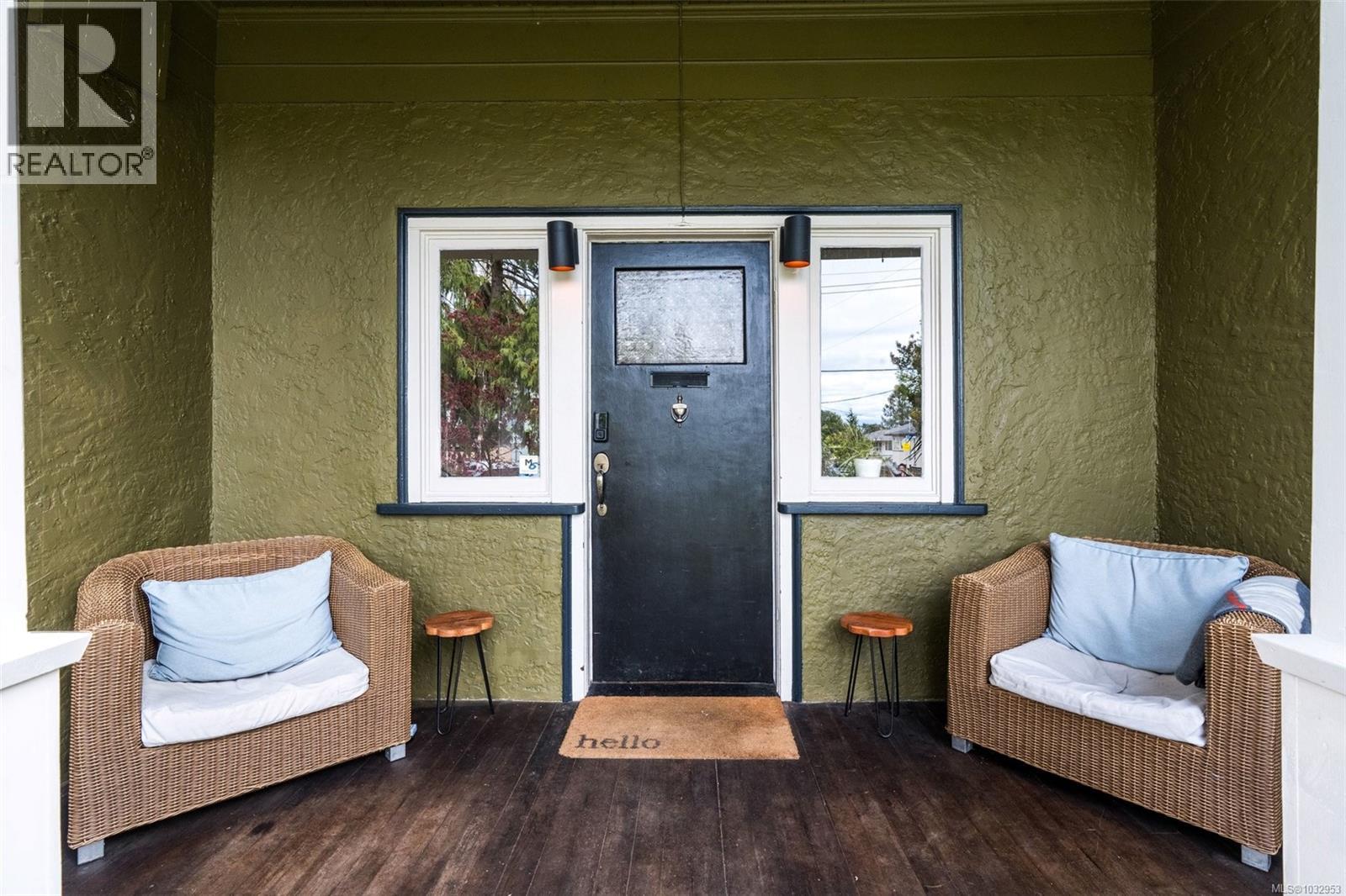 755 Wilson St, Victoria, British Columbia  V9A 3H4 - Photo 4 - 1032953