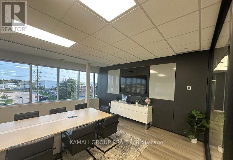 Interior Office - 1135 Stellar Drive, Newmarket, Ontario  L3Y 7B8 - Photo 15 - N12991258