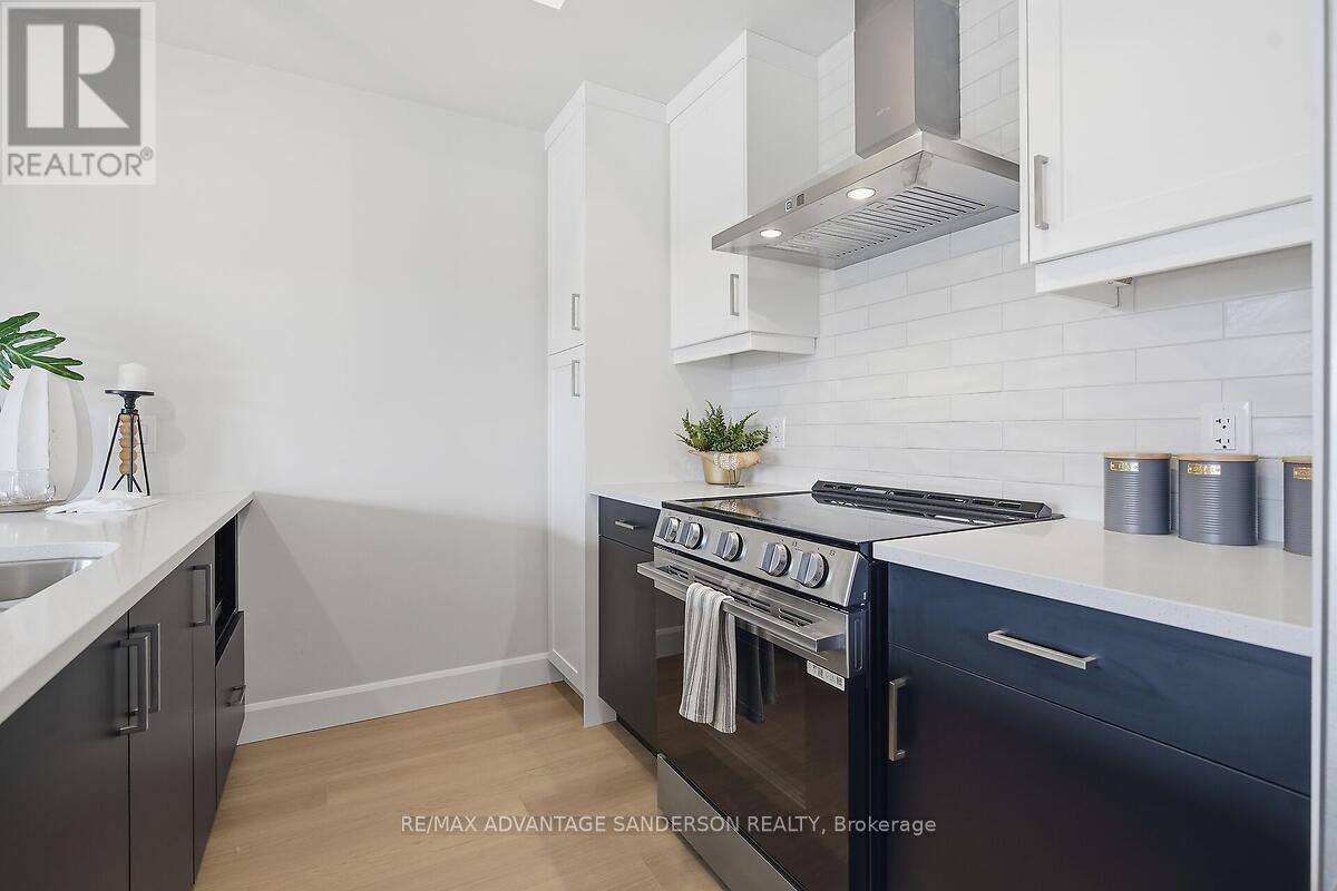 33 Purple Beech Street, Thames Centre, Ontario  N0M 2P0 - Photo 15 - X12928062