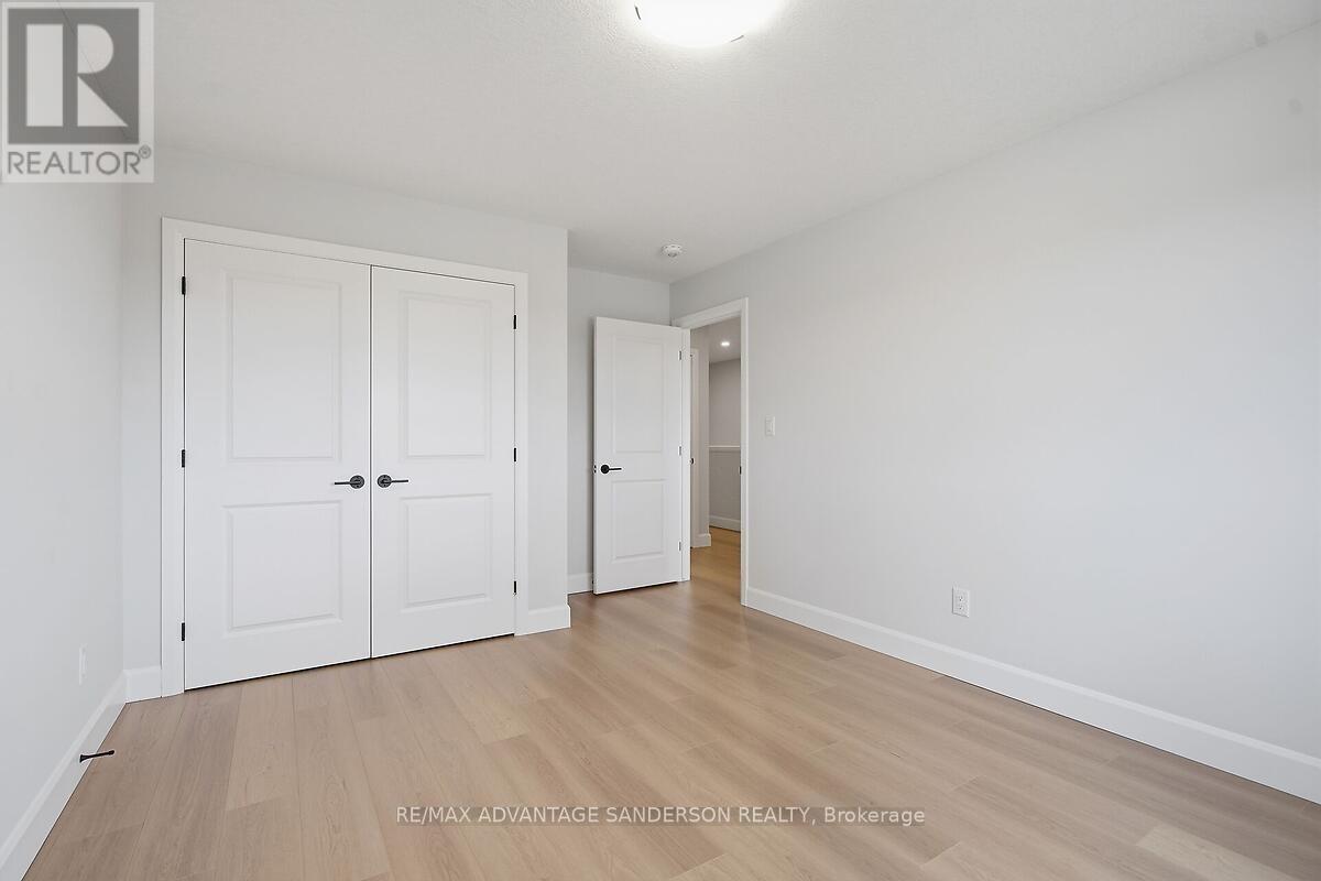 195 Bowman Drive, Middlesex Centre, Ontario  N0M 2A0 - Photo 33 - X12928410