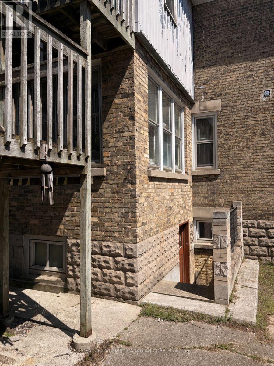 437 Ontario Street, London East, Ontario  N5W 3W8 - Photo 4 - X13026826