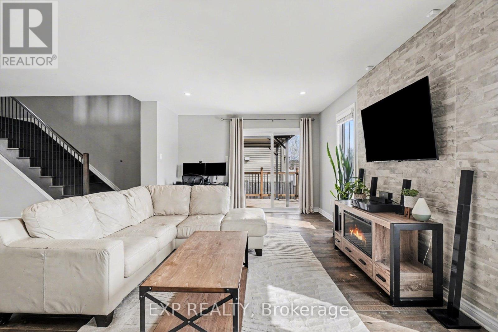 111 Desjardins Street, The Nation, Ontario  K0A 2M0 - Photo 8 - X12930486