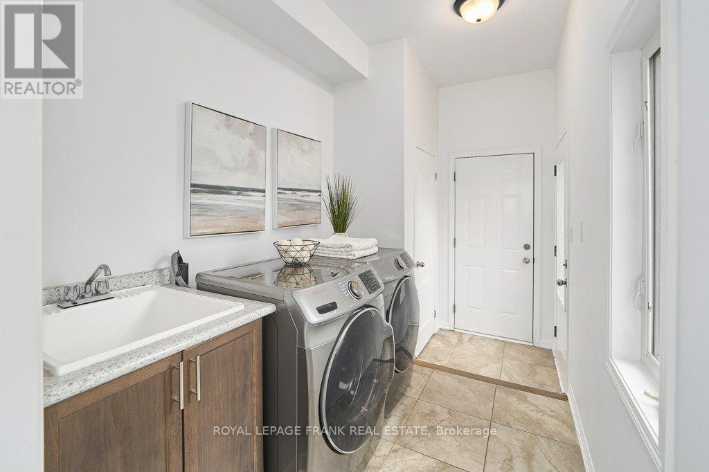 10 Drayton Avenue, Ajax, Ontario  L1T 0N9 - Photo 14 - E13032226