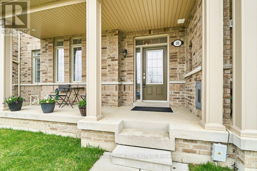 10 Drayton Avenue, Ajax, Ontario  L1T 0N9 - Photo 2 - E13032226