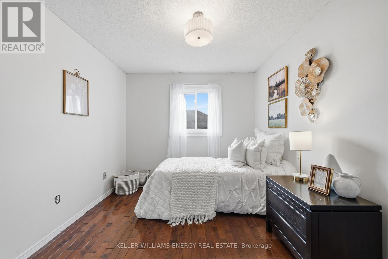 35 Gates Crescent, Ajax, Ontario  L1S 7E6 - Photo 11 - E13032256