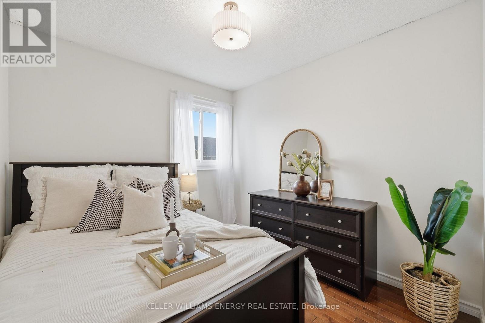 35 Gates Crescent, Ajax, Ontario  L1S 7E6 - Photo 12 - E13032256